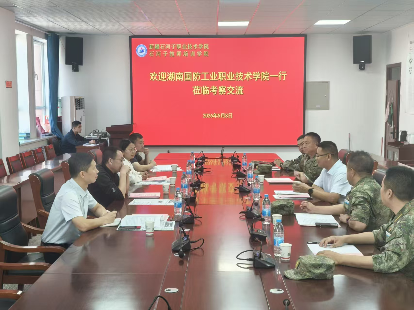 深化交流促提升 携手共育强军人才