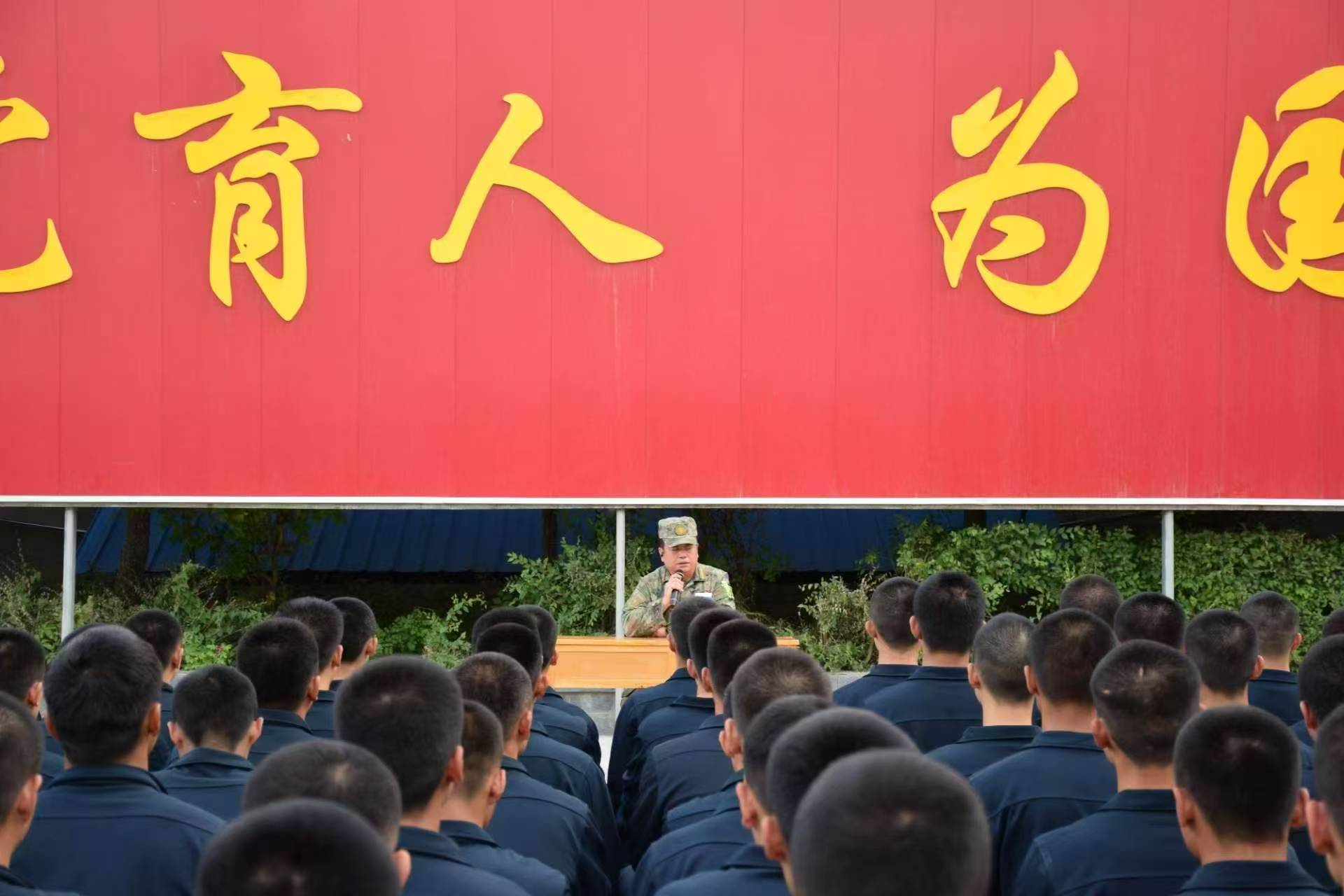 筑牢防火防线 守护平安校园——新疆石河子职业技术学院定向培养学院开展消防安全专项整治与宣传教育