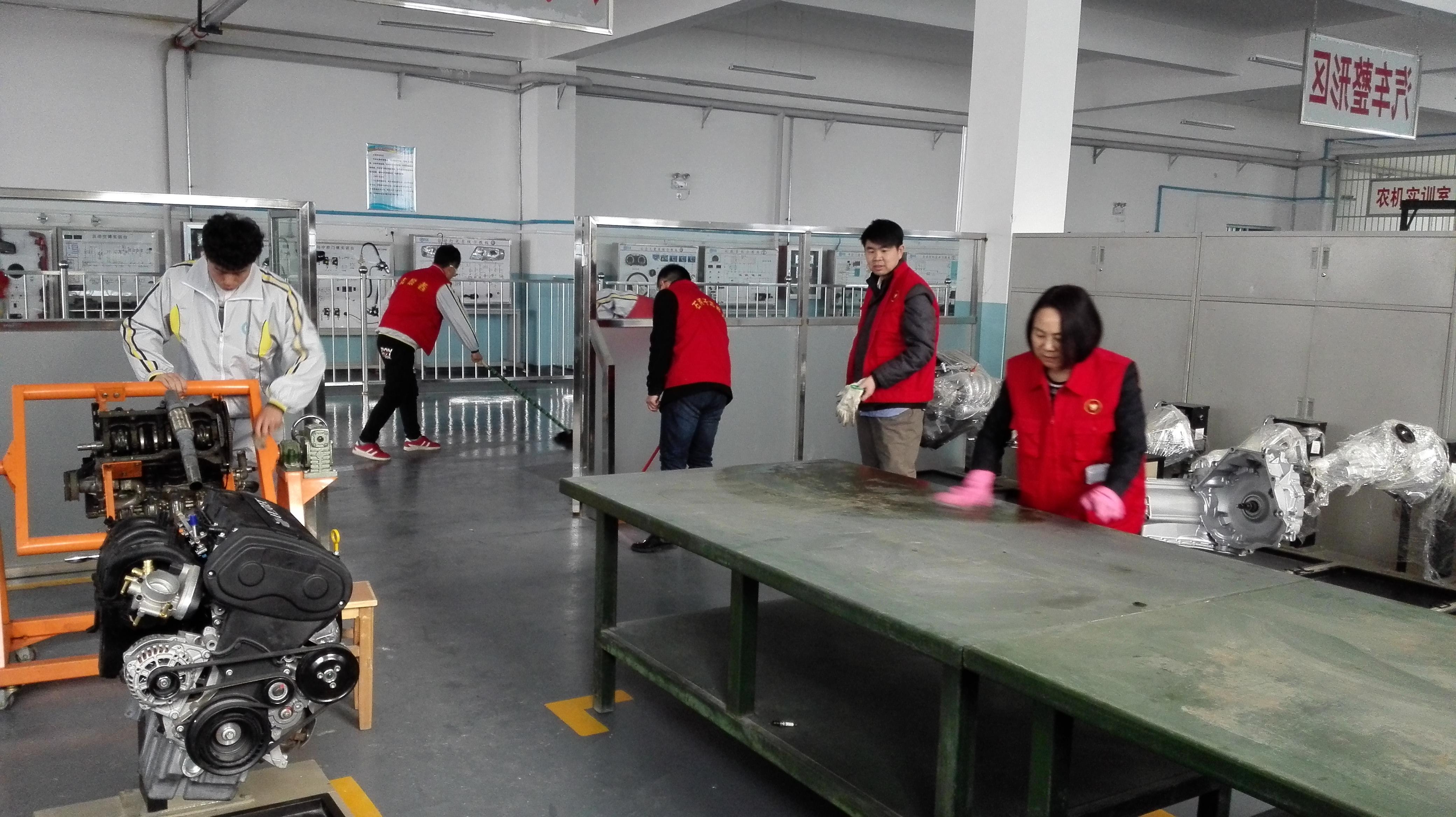 机电分院“学习雷锋精神、开展志愿服务”活动开启