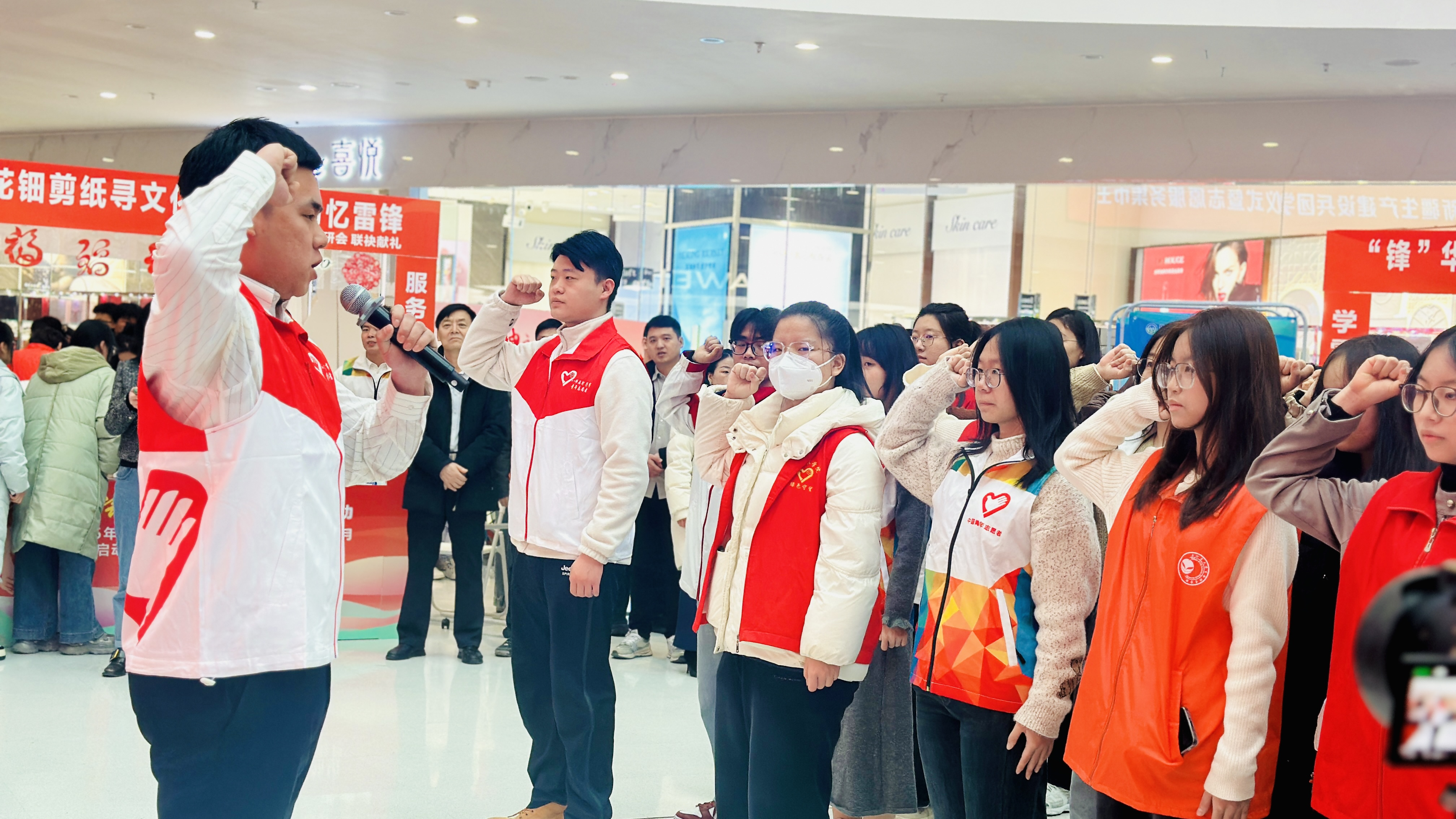 青春献礼雷锋月 志愿服务显担当——机械电气工程学院开展“学雷锋”志愿者系列活动