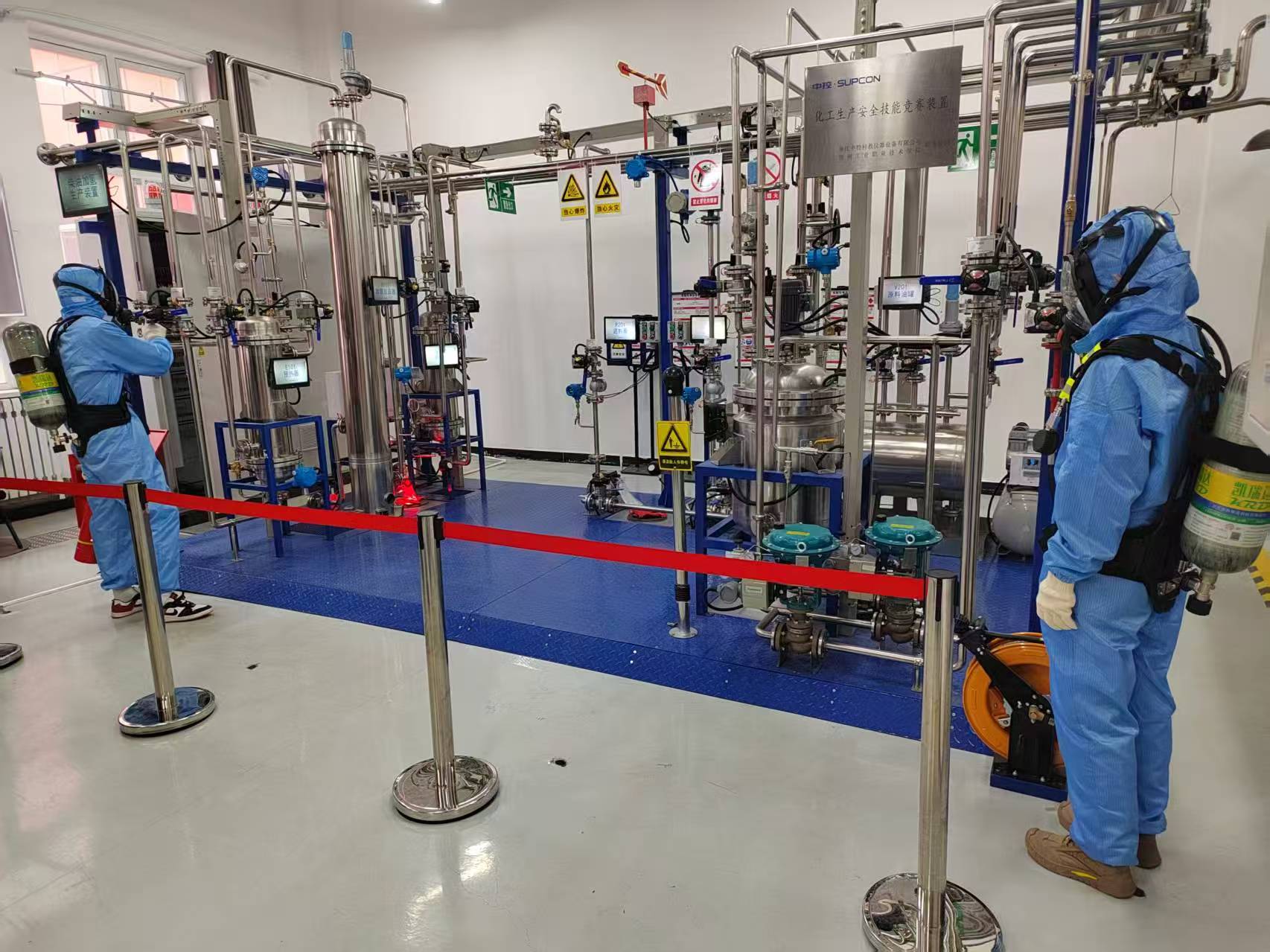 喜报！化工与环境工程学院环境监测技术专业入选全国专业与标准化教育融合试点