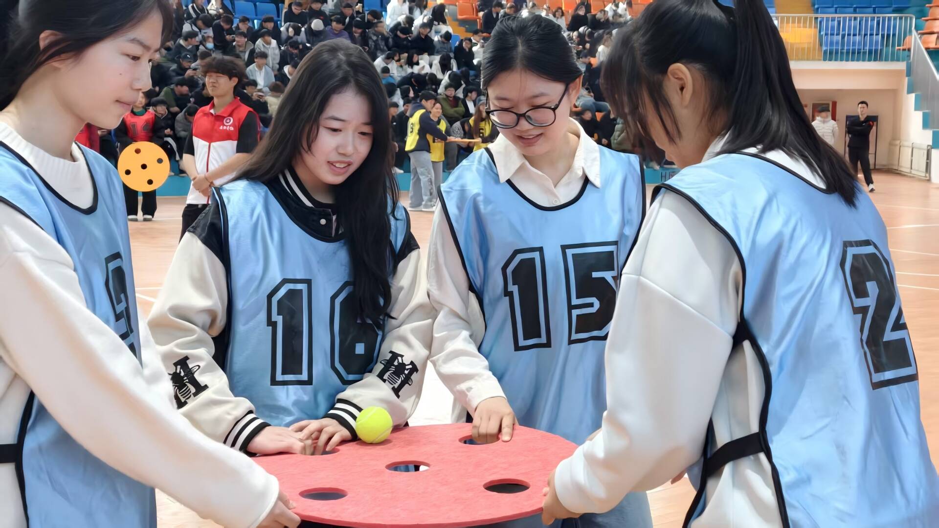 展青春昂扬风采·筑团结奋进力量——新疆石河子职业技术学院素质拓展趣味运动会圆满举办