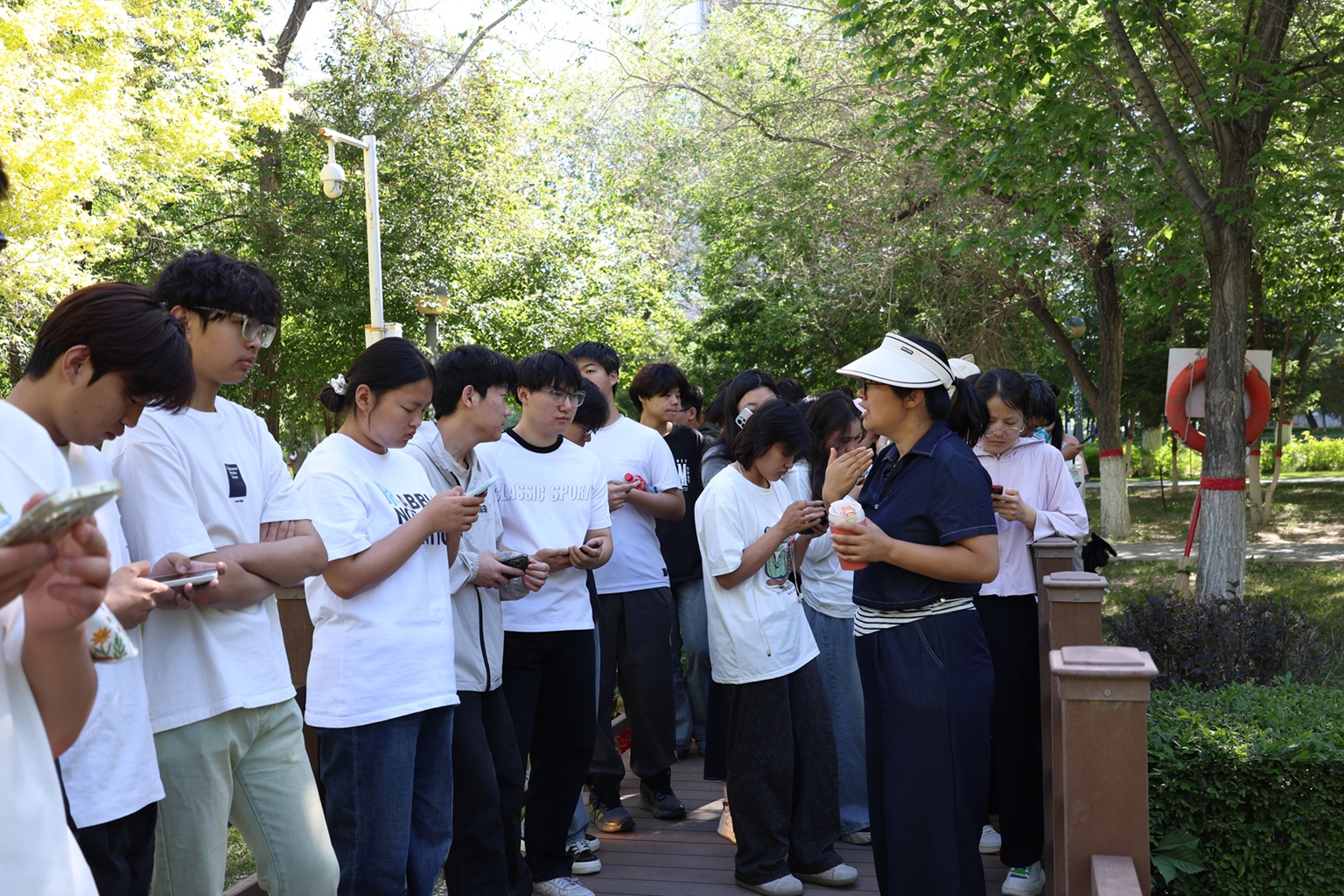 【2026行走的思政课】将课堂搬进水利工程一线——水利建筑工程学院开展“行走的思政课”专业实践